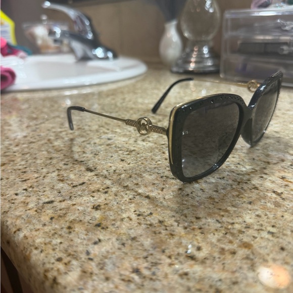 Michael Kors Black Frame Sunglasses with Gold Details - Picture 5 of 7